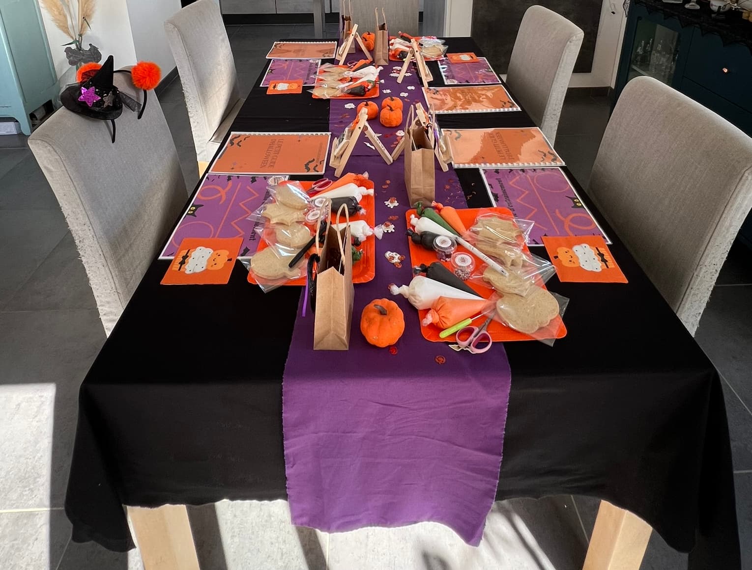 Atelier halloween création de biscuit Roscoff table personnalisée enfants